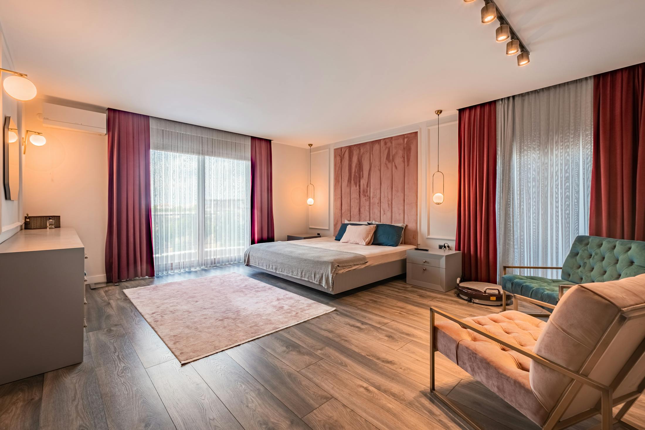 Warm luxury bedroom with fitted air conditioning
